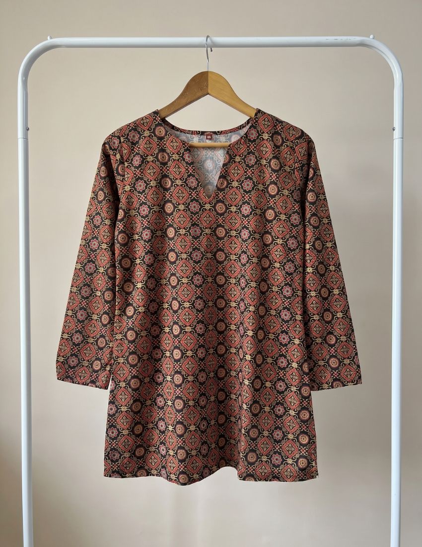 Brown Rustic Mosaic Design Top
