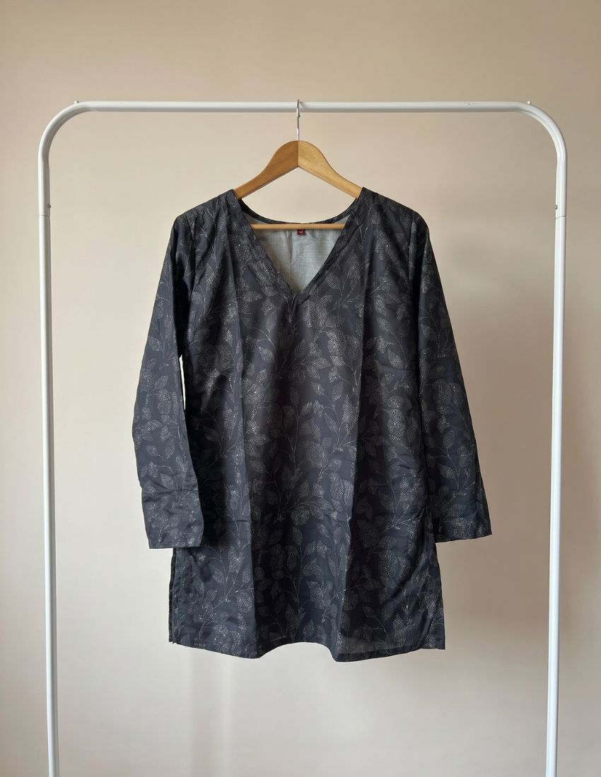 Shadow Leaf Printed Top - Black